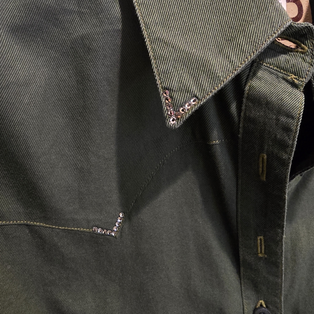 GR Ranchwear Women's Green Button Down Shirt - Picture 3 of 5